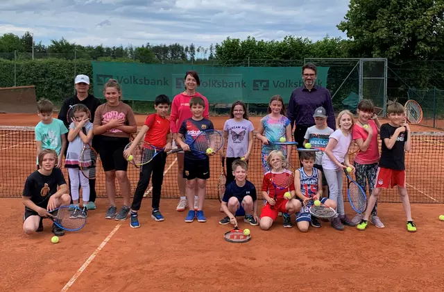 Auf dem Tennisplatz